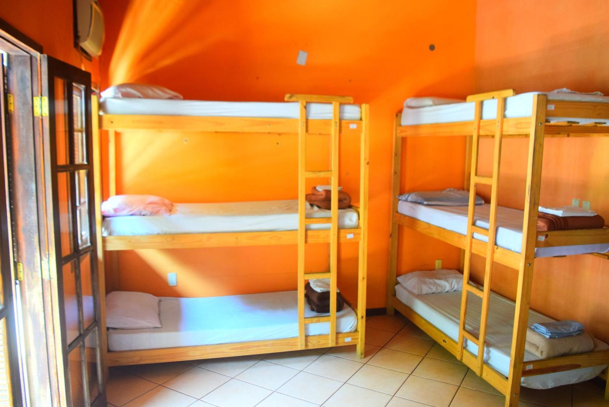 Leo'S Clan Beach Hostel Araquari Exteriér fotografie